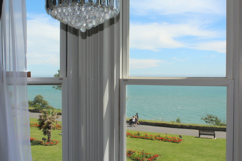 The View Hotel Folkestone, A Member Of Radisson Individuals מראה חיצוני תמונה