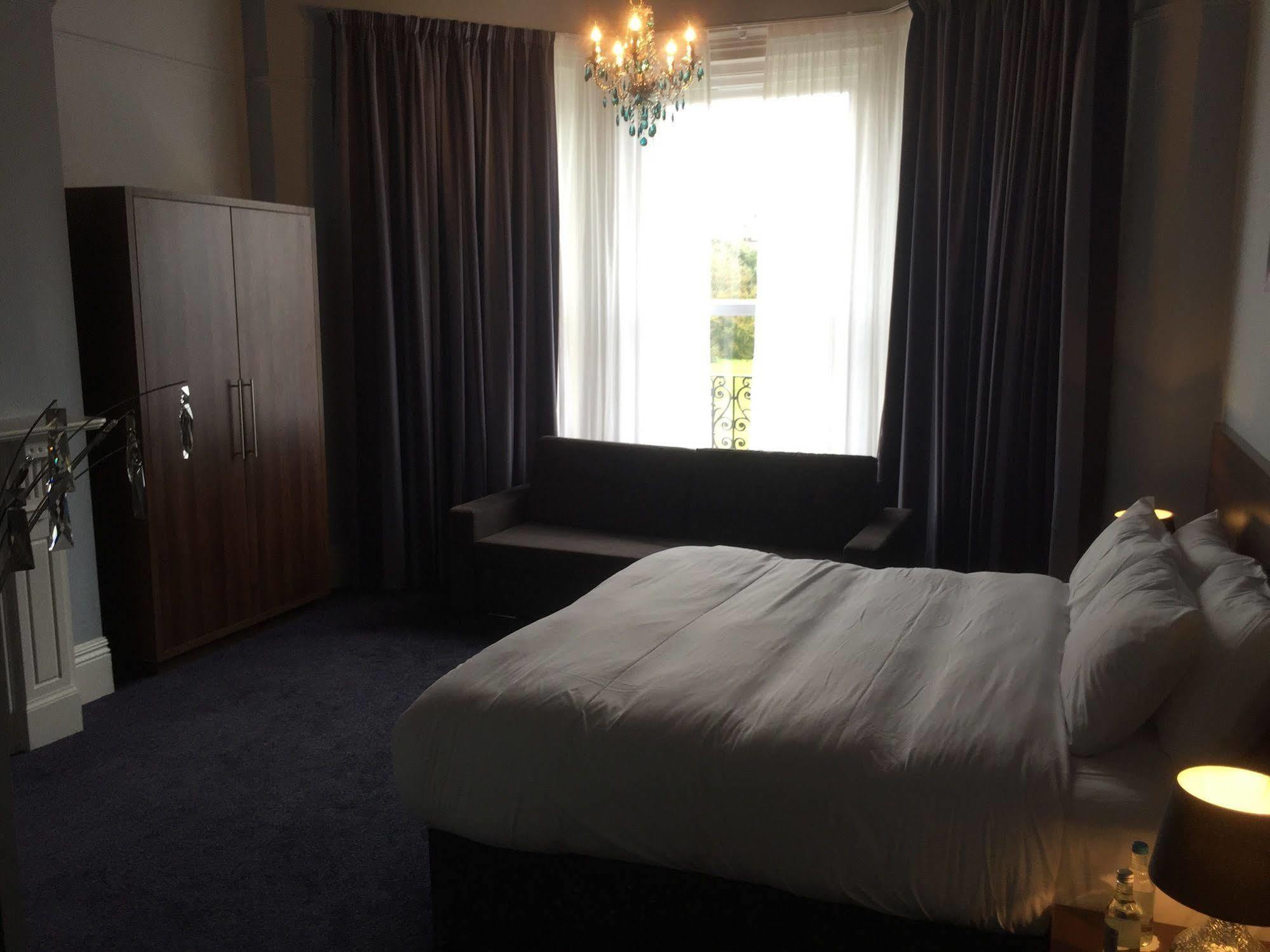 The View Hotel Folkestone, A Member Of Radisson Individuals מראה חיצוני תמונה